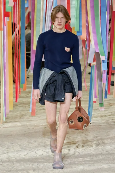Look 34